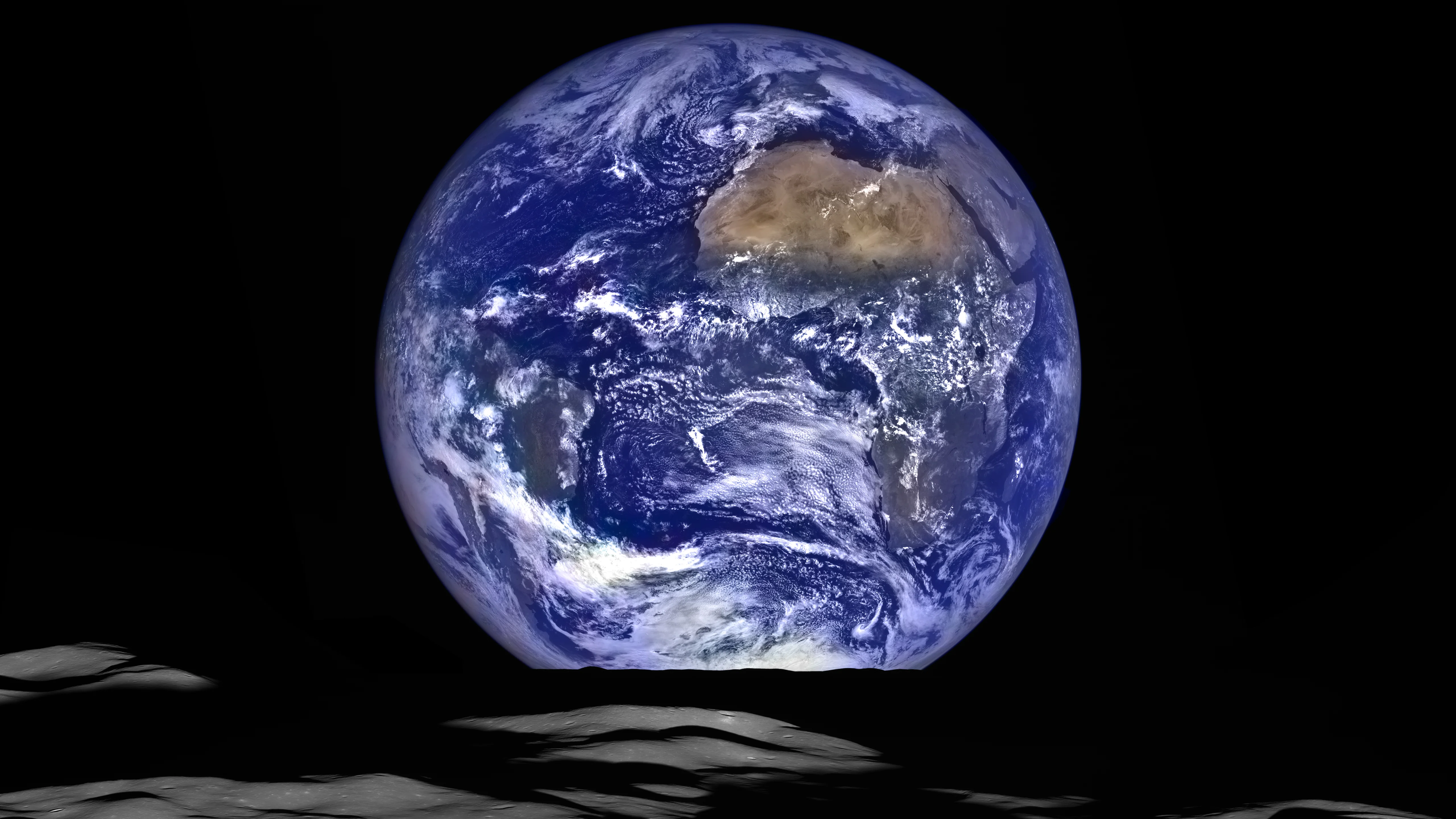 太空看地球日出 4K超清壁纸