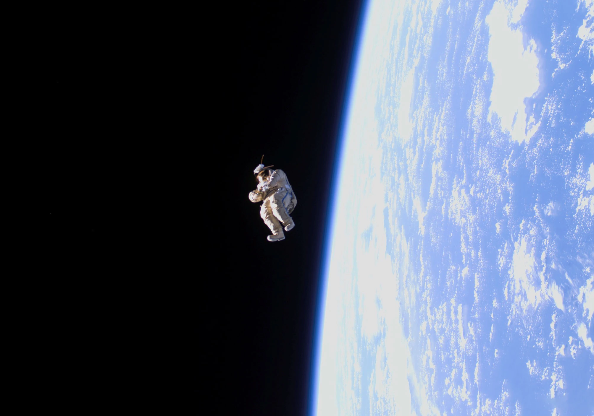 4k画质 科幻感十足的 宇宙科幻外太空 科幻背景 车载壁纸