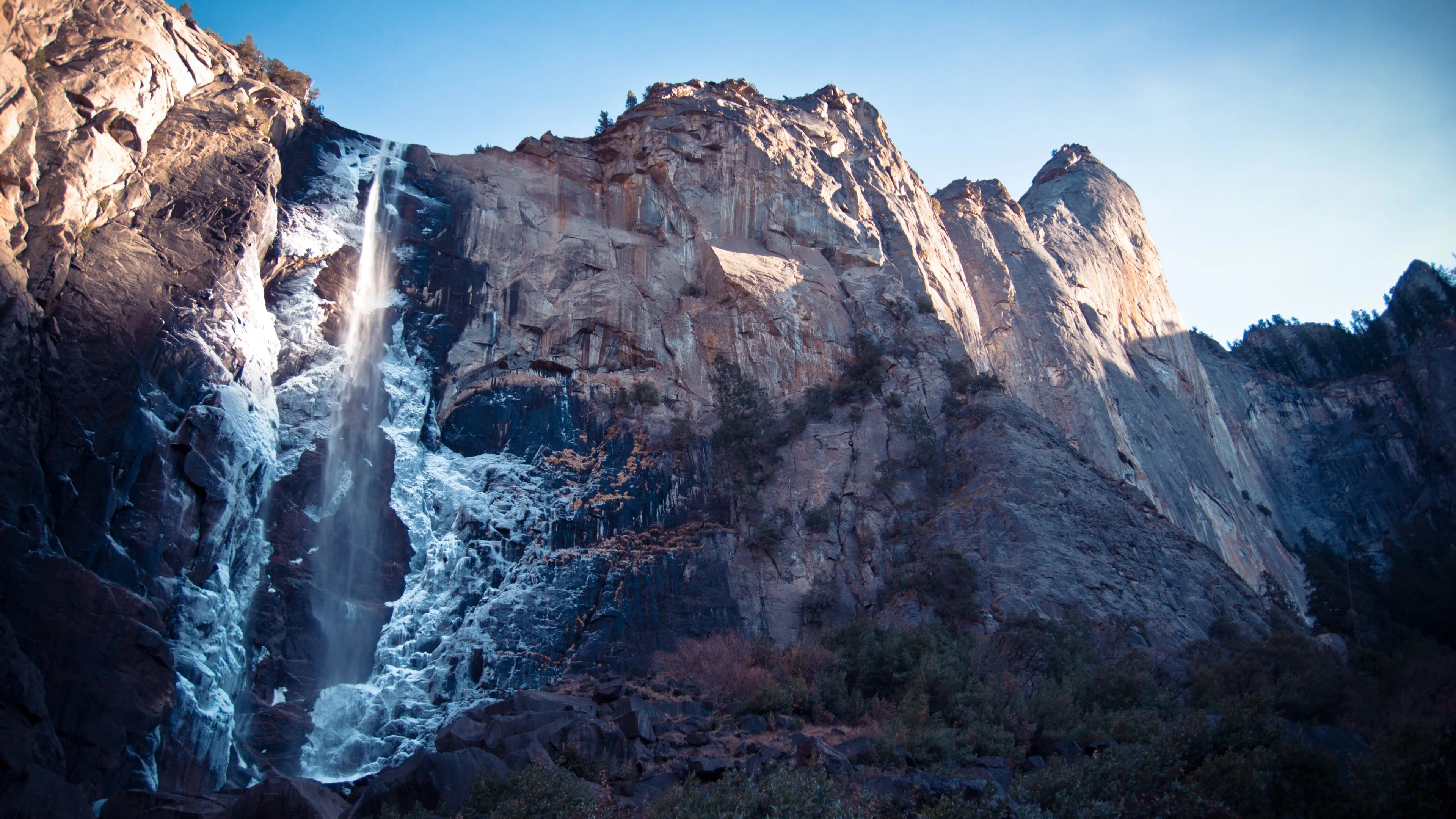 气势磅礴的 瀑布自然风景 水景摄影 4K超清图 4K风景壁纸