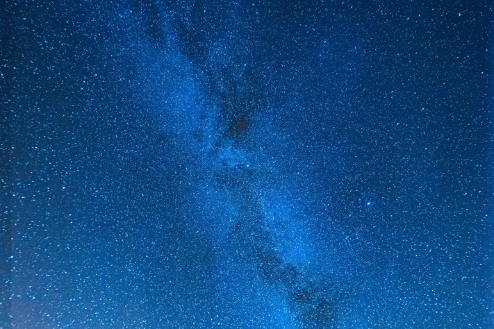 Photo by 壁纸迷