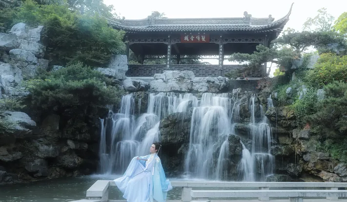 Photo by 壁纸迷