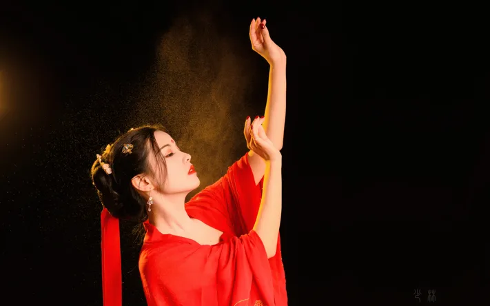 Photo by 壁纸迷
