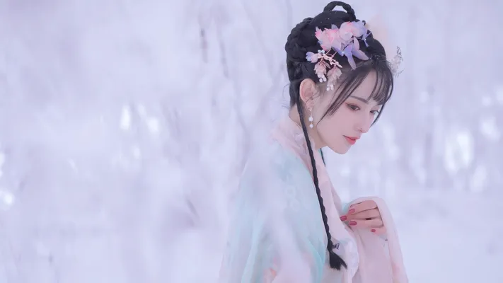 面容姣好的 中国佳人 面部高清摄影 4K极致清晰 桌面壁纸