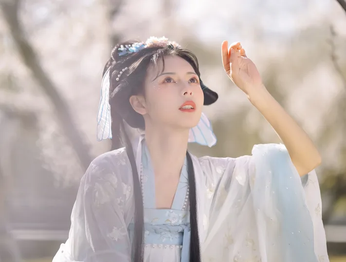 Photo by 壁纸迷
