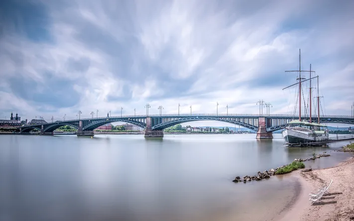 Photo by 壁纸迷