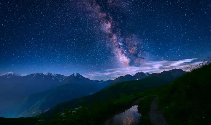 Photo by 壁纸迷