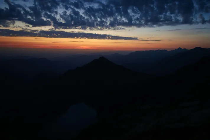 Photo by 壁纸迷