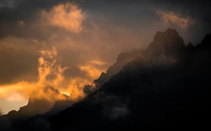 Photo by 壁纸迷