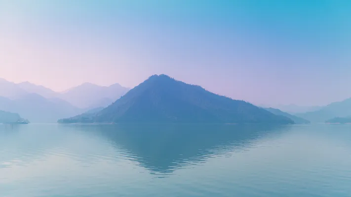 Photo by 壁纸迷
